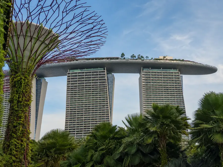 SINGAPORE · 07·23