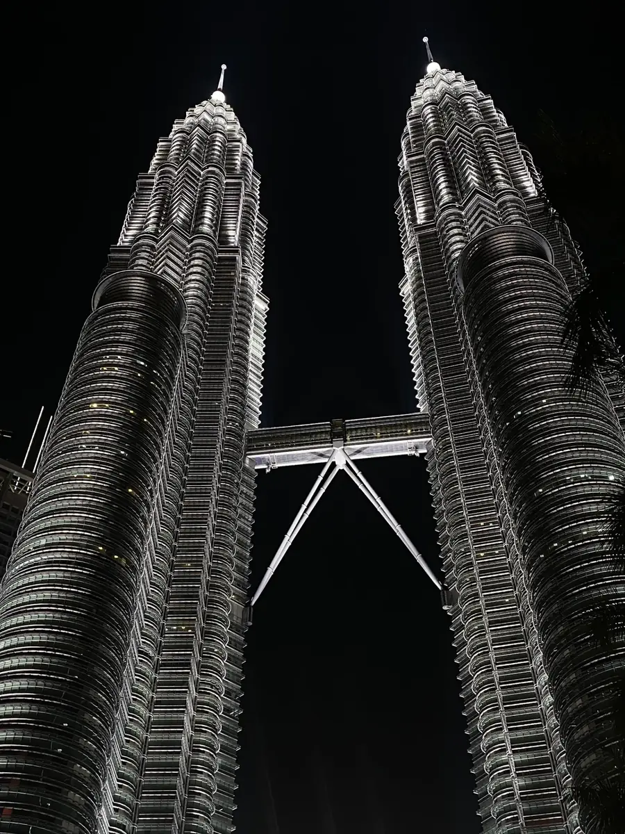 KUALA LUMPUR · 07·23